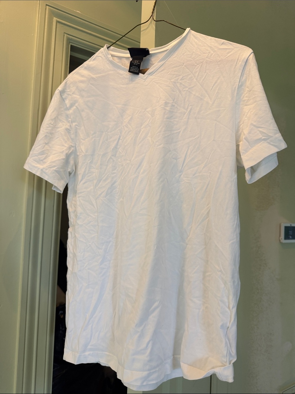 Zara Classic White V-Neck Men’s Shirt Slim Fit